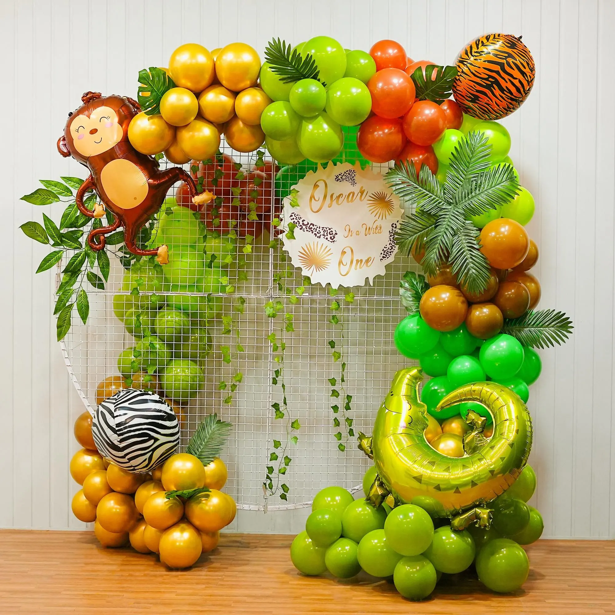 Oscar Wild One Theme