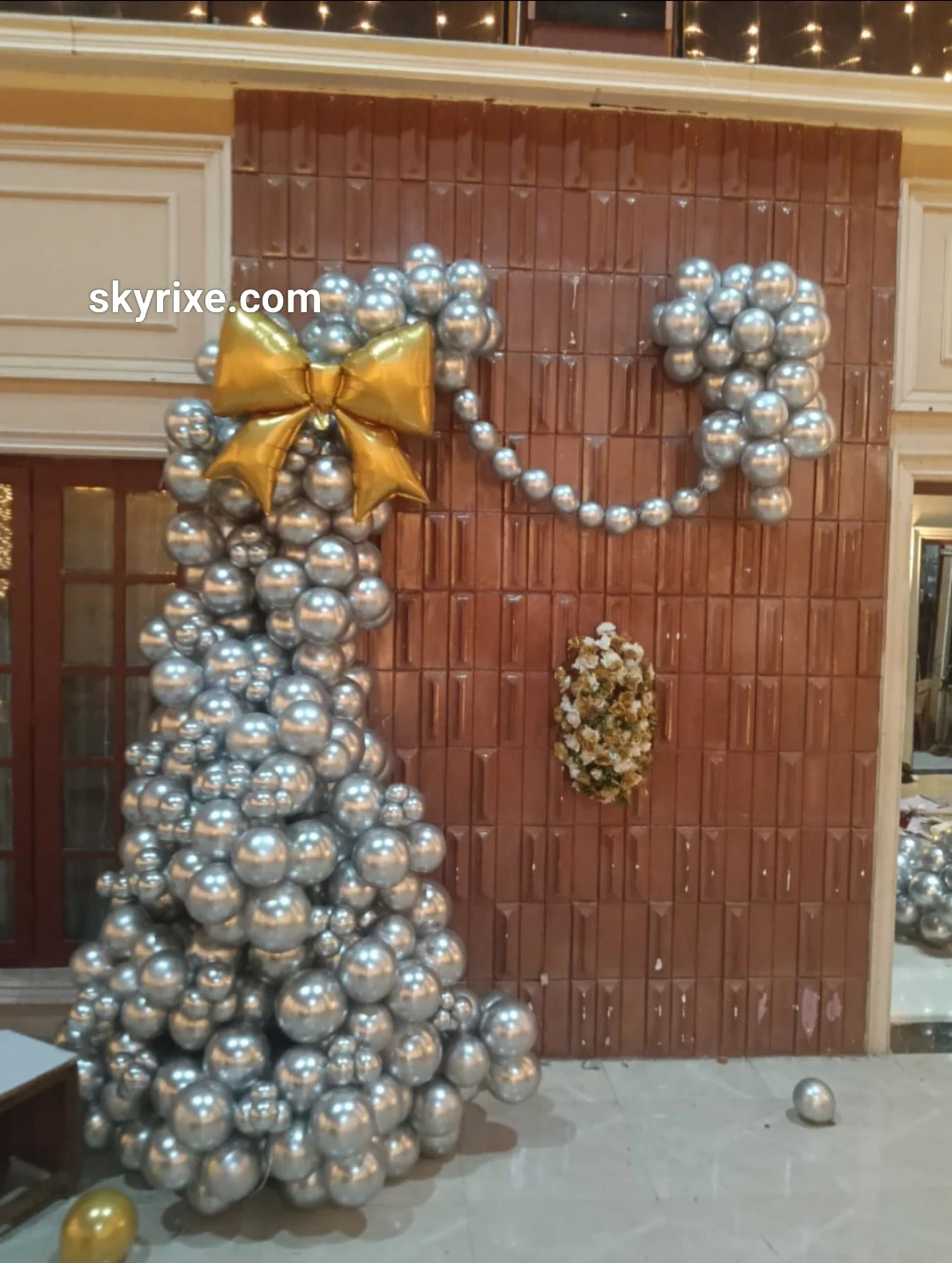 Silver Balloon Bow Decor