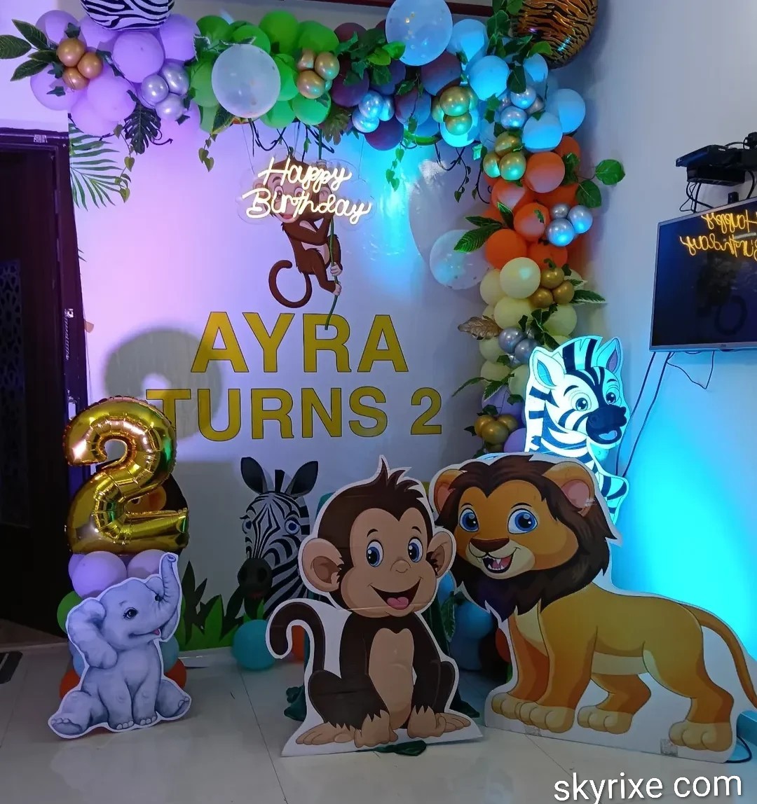 Animal Birthday Backdrop with Cutouts