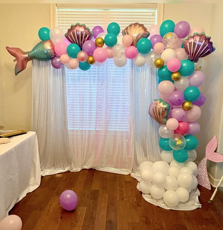 Mermaid Under the Sea Balloon Arch